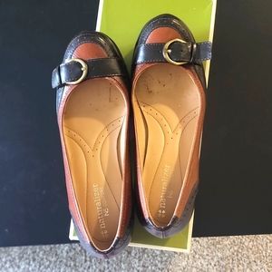 Women's size 6 shoe